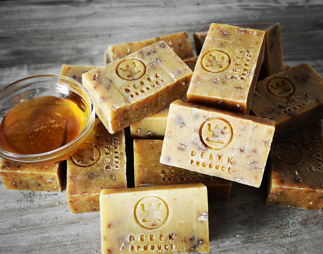 Honey Oatmeal Bar 3.75 oz (105g) - Soap for Sensitive Skin - Derek Product